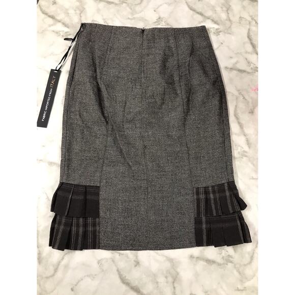 Bebe Fitted Pleated Skirt Charcoal Gray FAUX BELT PENCIL FABRIC MADE ITALY 2 - Picture 3 of 4